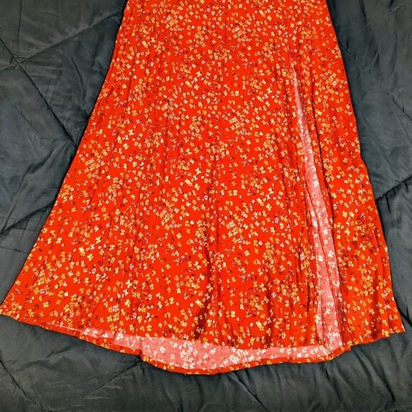 Reformation Zoe Side Slit Midi Skirt Baila Floral Red 8 NWOT SOLD OUT! - Picture 6 of 9